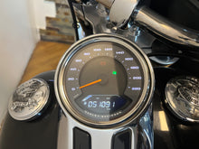 Load image into Gallery viewer, Harley Davidson Sport Glide