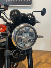 Load image into Gallery viewer, Kawasaki Z900 RS