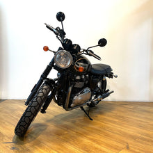 Load image into Gallery viewer, Triumph Bonneville T100 Special Edition