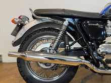 Load image into Gallery viewer, Triumph Bonneville T100