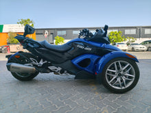 Load image into Gallery viewer, Can-Am Spyder RS