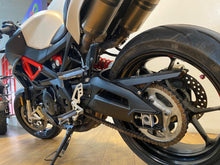 Load image into Gallery viewer, Aprilia Shiver 900
