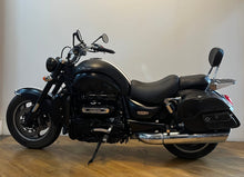 Load image into Gallery viewer, Triumph Rocket III Roadster