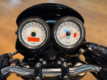 Load image into Gallery viewer, Triumph Thruxton 900