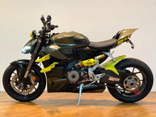 Load image into Gallery viewer, Ducati Streetfighter V2