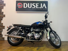 Load image into Gallery viewer, Triumph Bonneville T100