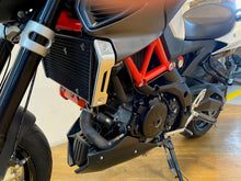 Load image into Gallery viewer, Aprilia Shiver 900