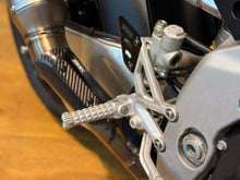 Load image into Gallery viewer, Aprilia Tuono V4 Factory