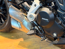 Load image into Gallery viewer, Ducati Diavel 1260