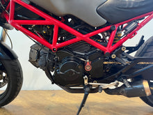 Load image into Gallery viewer, Ducati Monster 620