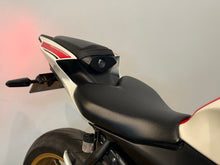 Load image into Gallery viewer, Yamaha R7 World GP 60th Anniversary