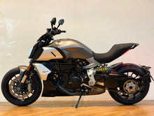 Load image into Gallery viewer, Ducati Diavel 1260