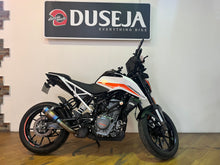 Load image into Gallery viewer, KTM Duke 390