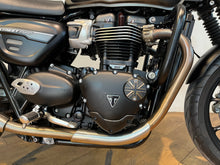 Load image into Gallery viewer, Triumph Street Twin