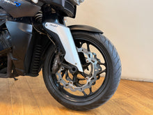 Load image into Gallery viewer, BMW K1200 R
