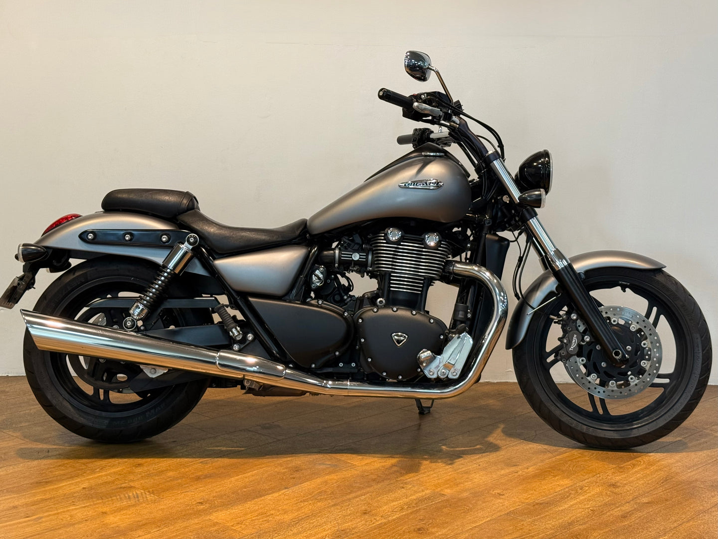 Triumph Thunderbird Storm – Duseja Moto