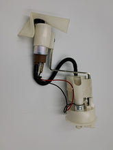 Load image into Gallery viewer, FUEL PUMP FOR PIAGGIO MP3 300 OEM pn: 640518
