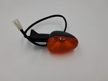 Load image into Gallery viewer, RH FRONT /LH REAR INDICATOR MOTO GUZZI V7 STONE 2015-16 OEM pn B063800
