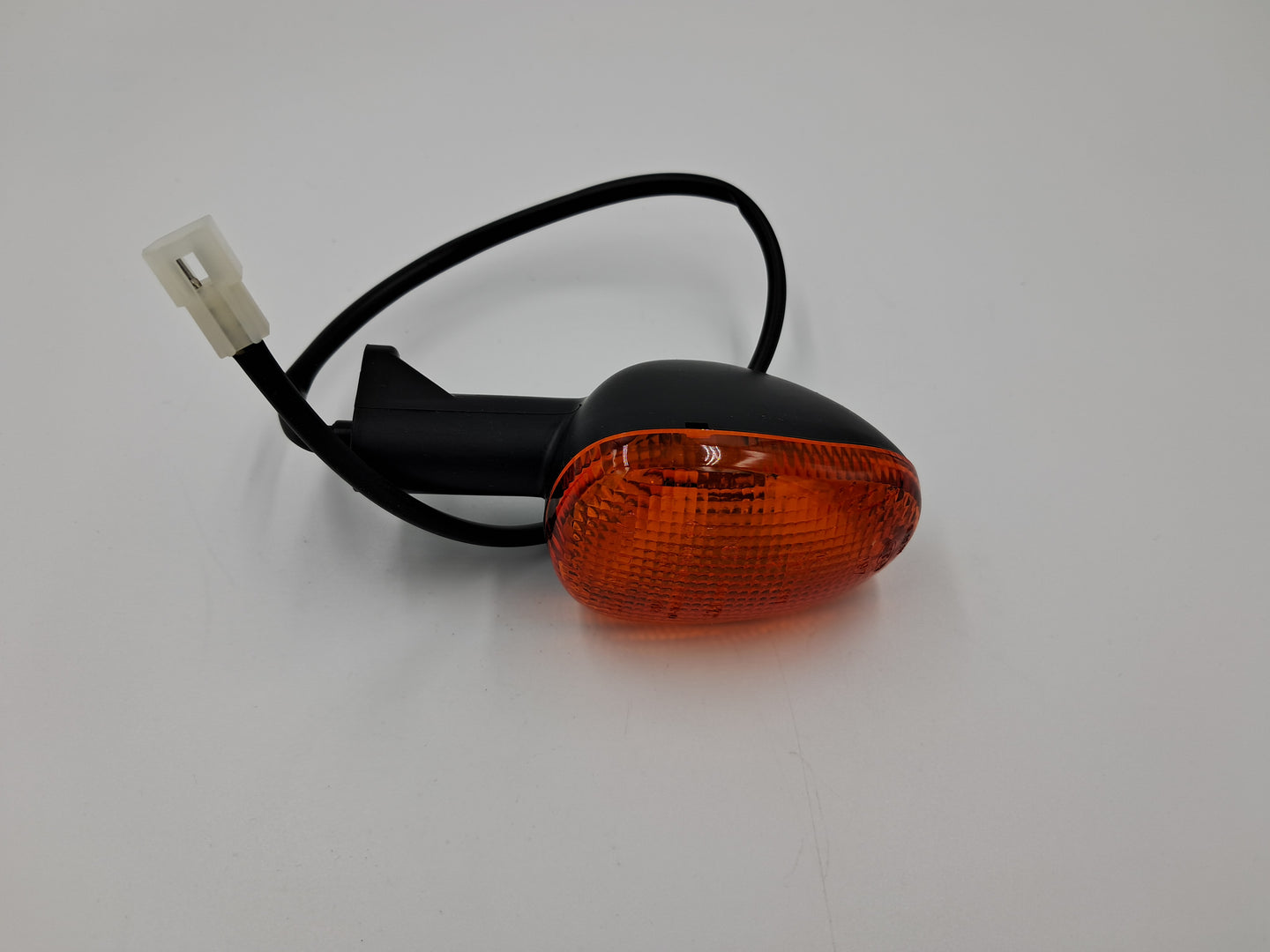RH FRONT /LH REAR INDICATOR MOTO GUZZI V7 STONE 2015-16 OEM pn B063800