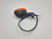 Load image into Gallery viewer, RH FRONT /LH REAR INDICATOR MOTO GUZZI V7 STONE 2015-16 OEM pn B063800
