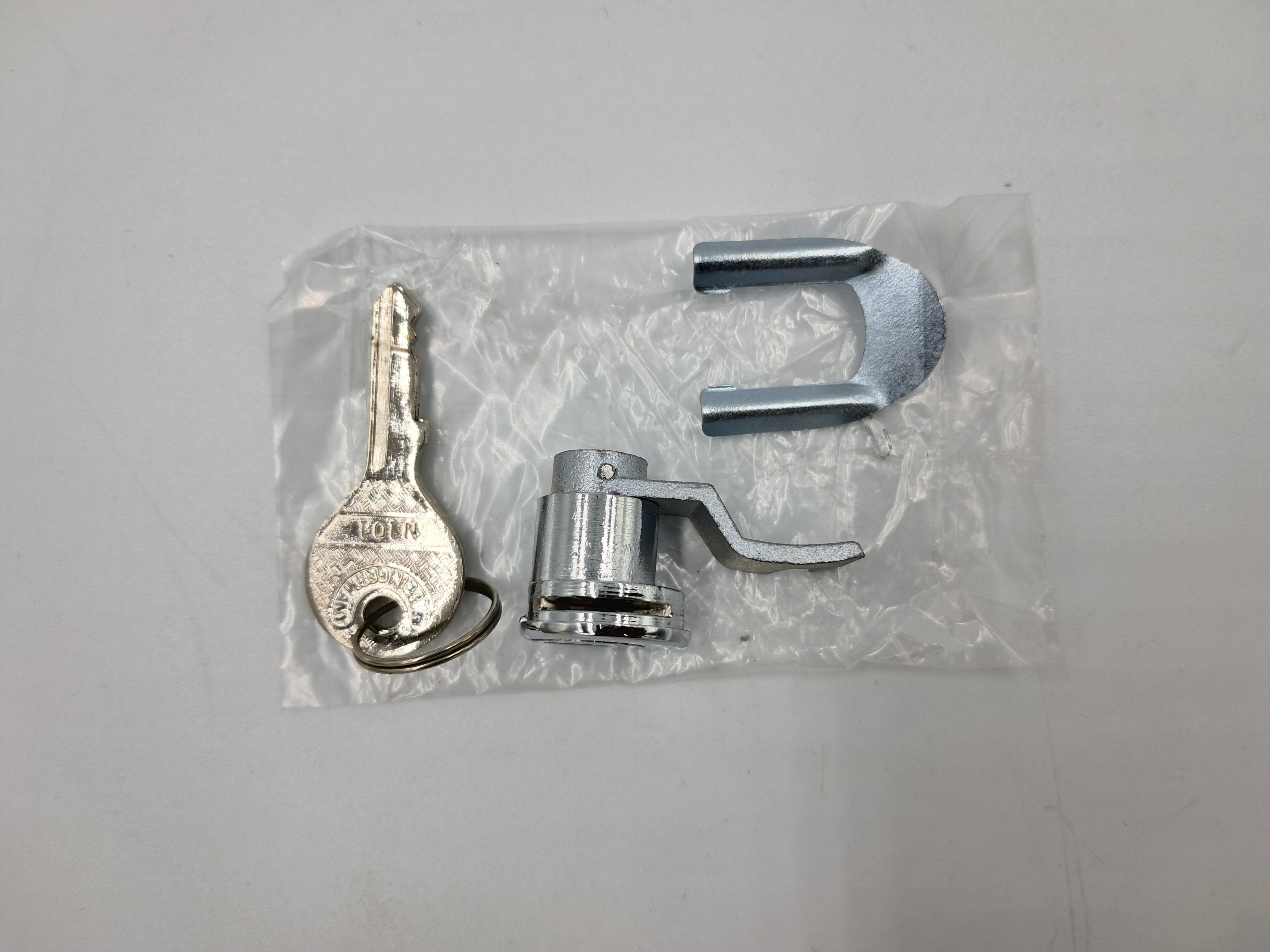 Vespa Steering & Tool Box Lock Chrome With 2 Key Glovebox Vespa PX Lml EFL Vespa Steering & Tool Box Lock Chrome With 2 Key Glovebox Vespa PX Lml EFL