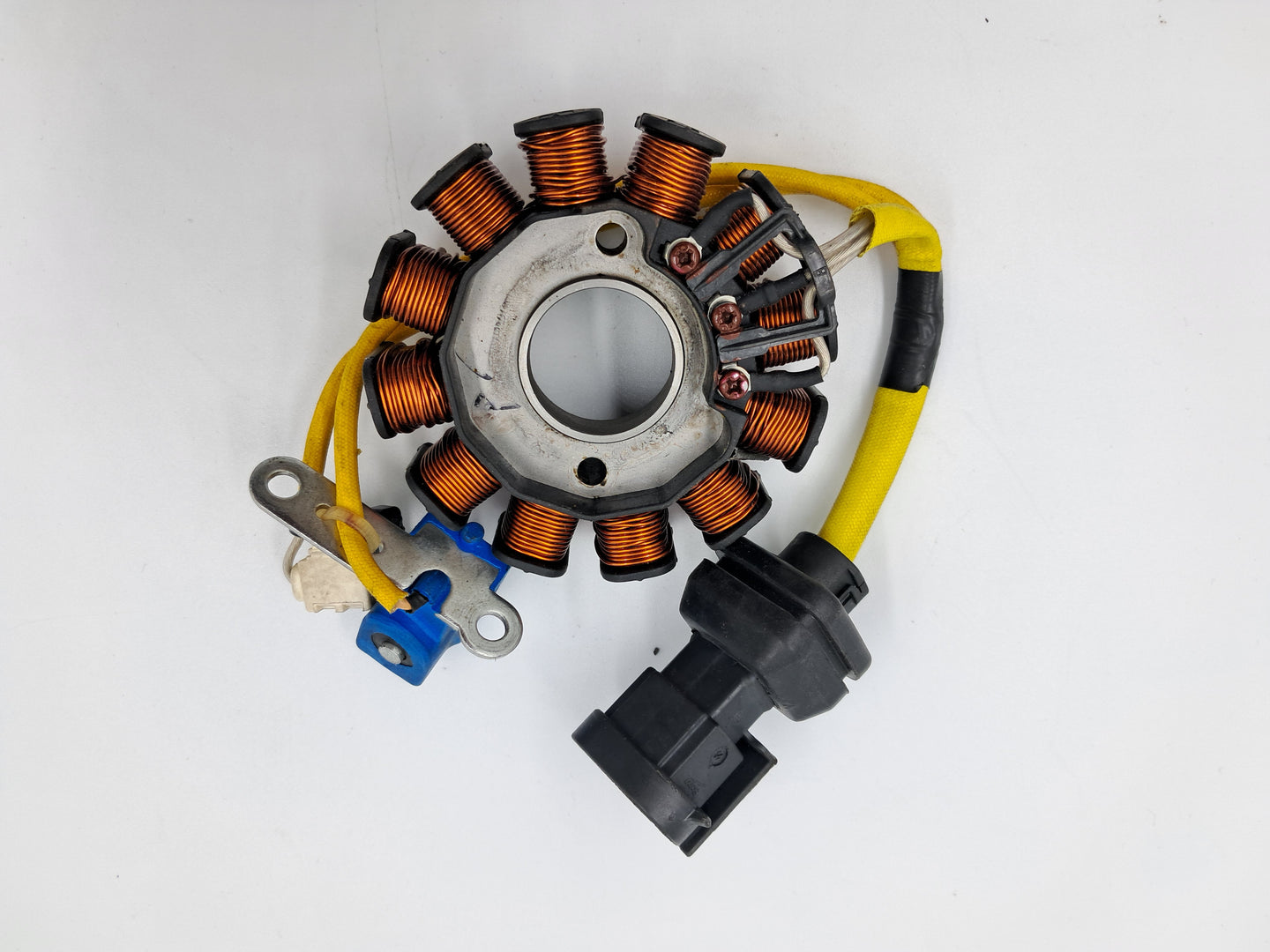 GENUINE OEM STATOR ASSY FOR PIAGGIO LIBERTY, BEVERLY OEM pn: 584690