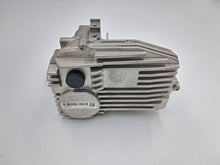 Load image into Gallery viewer, THROTTLE BODY ASSY VESPA GTS 125 2009 TO 2016 OEM Pn: CM081723
