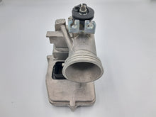 Load image into Gallery viewer, THROTTLE BODY ASSY VESPA GTS 125 2009 TO 2016 OEM Pn: CM081723
