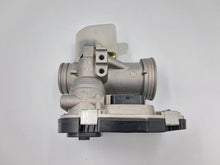 Load image into Gallery viewer, THROTTLE BODY VESPA GTS/GTV 300 OEM pn:CM084805
