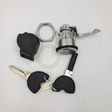 Load image into Gallery viewer, VESPA TOP BOX LOCK SET
