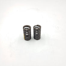 Load image into Gallery viewer, VALVE SPRING PAIR FOR APRILIA , PIAGGIO VESPA 125 -150CC pn:483915
