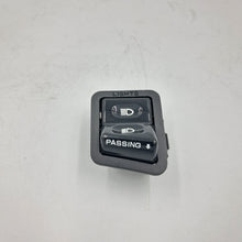 Load image into Gallery viewer, HI-LO SWITCH WITH PASSING APRILIA ATLANTIC pn:642670
