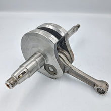Load image into Gallery viewer, CRANKSHAFT VESPA GTS 250 pn:8423835001
