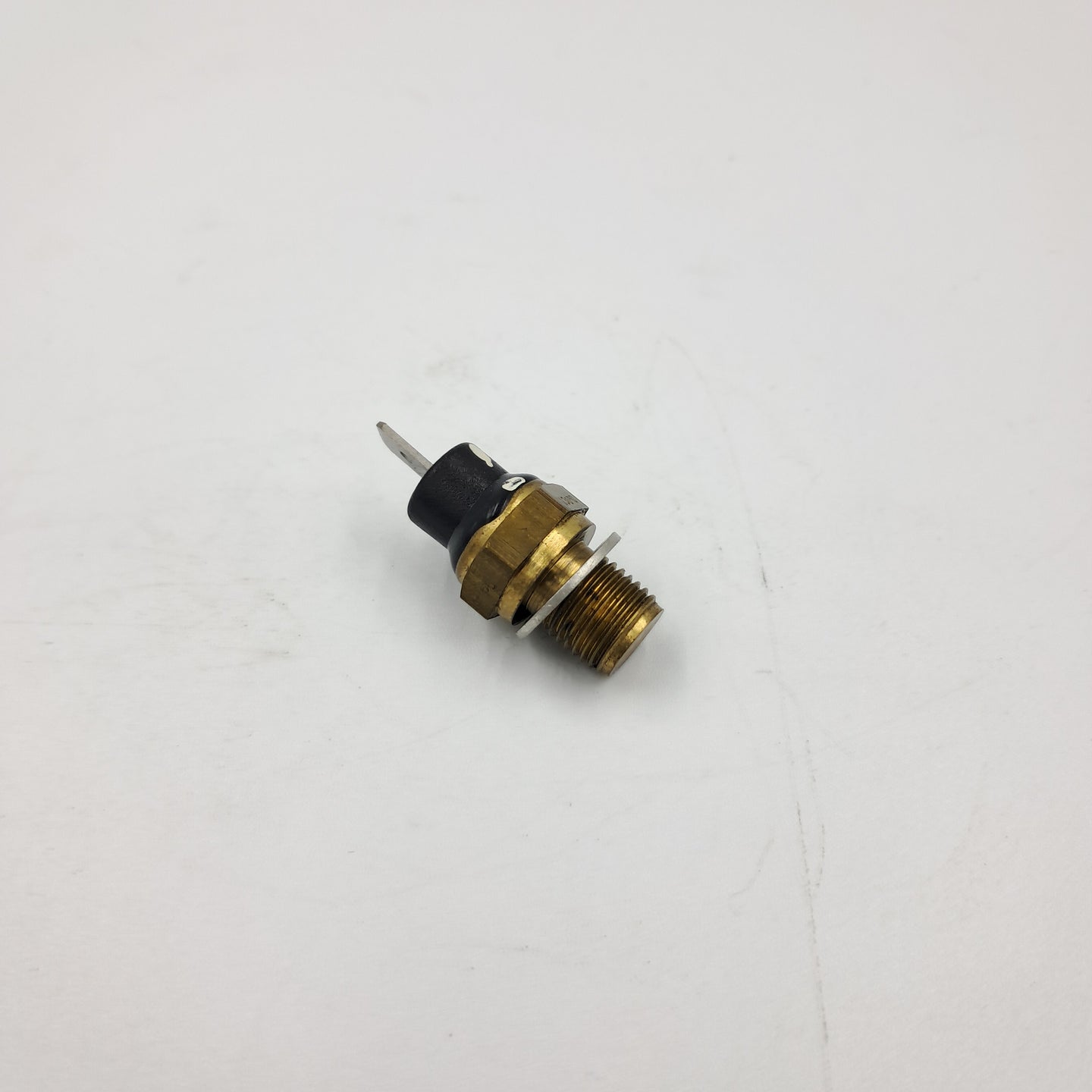 CYLINDER HEAD TEMPERATURE SENSOR VESPA GTS/GTV 125 pn:82622R