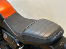 Load image into Gallery viewer, Motoguzzi V7 Stone
