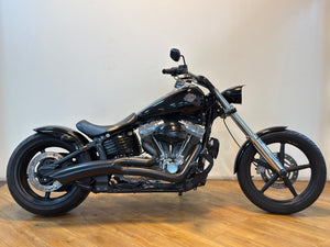 Harley-Davidson Rocker C