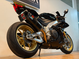 Aprilia RSV4 1100 Factory