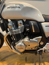 Load image into Gallery viewer, HONDA CB1100
