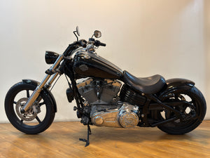 Harley-Davidson Rocker C