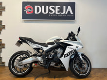 Load image into Gallery viewer, HONDA CBR 650R
