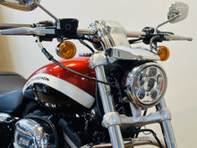 Load image into Gallery viewer, Harley Davidson Sportster 1200 Custom XL1200CA
