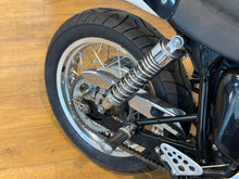 Load image into Gallery viewer, Triumph Thruxton A2 900
