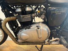Load image into Gallery viewer, Triumph Thruxton 900
