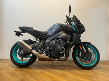 Load image into Gallery viewer, Yamaha MT 10
