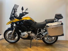 Load image into Gallery viewer, BMW R1200 GS
