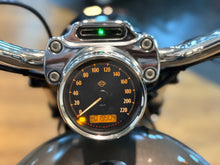 Load image into Gallery viewer, Harley Davidson Sportster 1200 Custom
