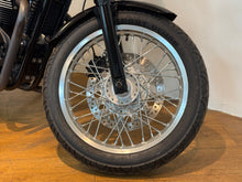 Load image into Gallery viewer, Triumph Thruxton A2 900
