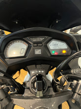 Load image into Gallery viewer, HONDA CBR 650R
