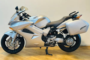 Honda VFR 800F V-TEC