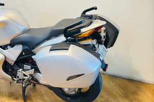 Honda VFR 800F V-TEC